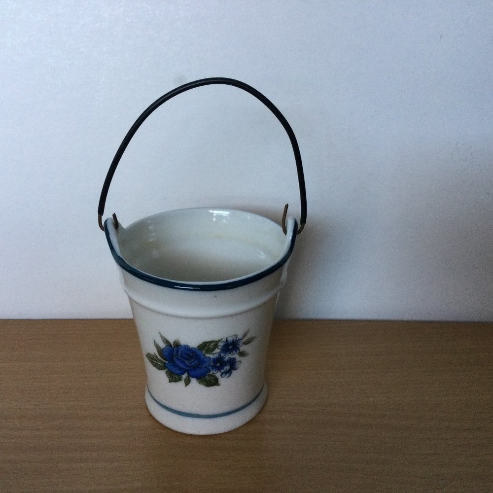 Vintage mini porcelain bucket with metal handle blue flower